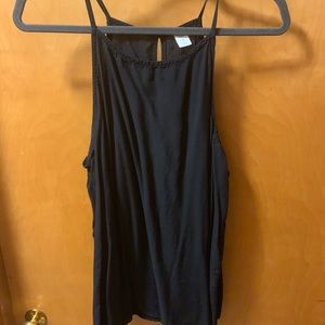 Black swing tank